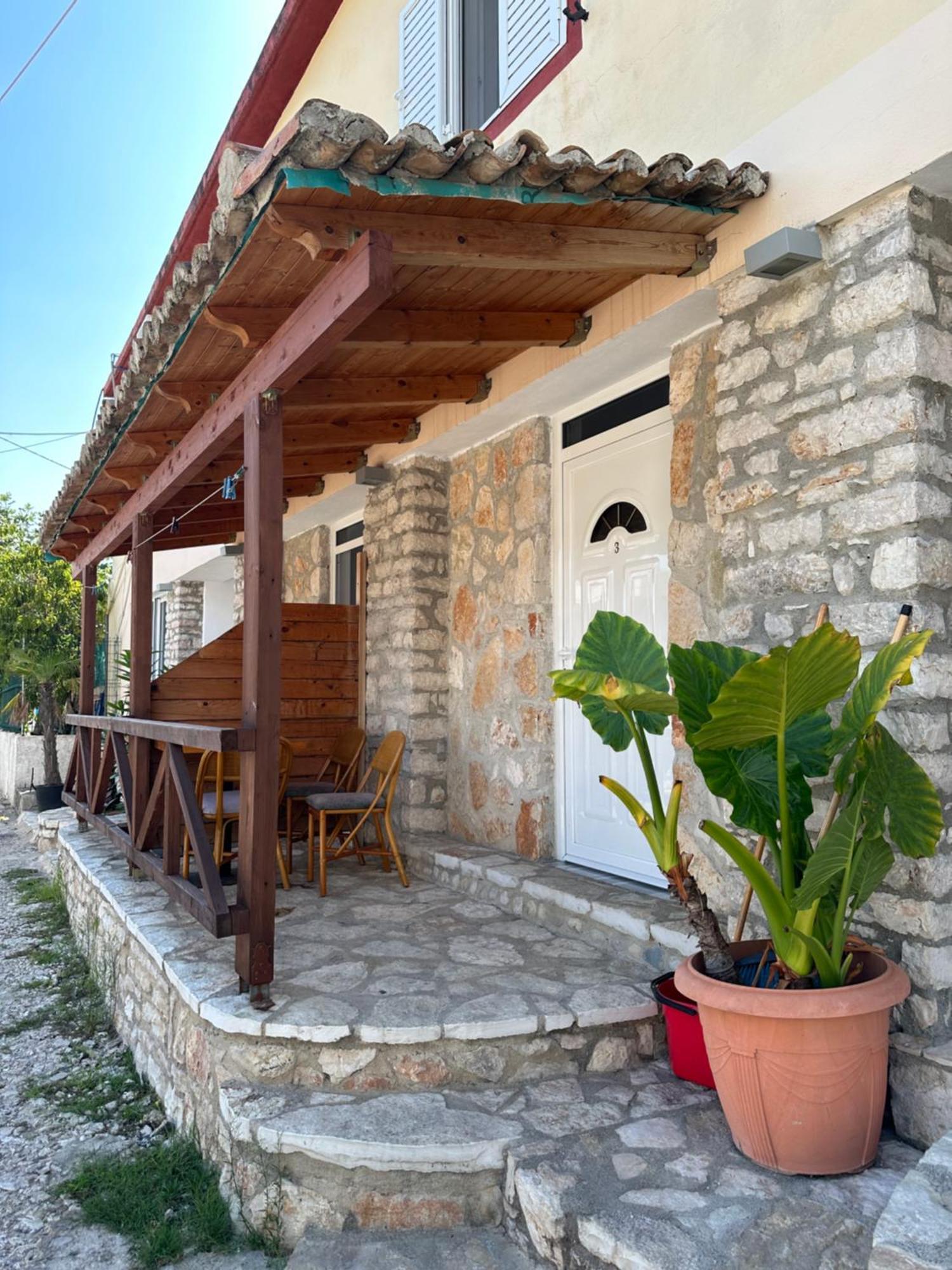 Jona Rooms Himarë Exterior foto