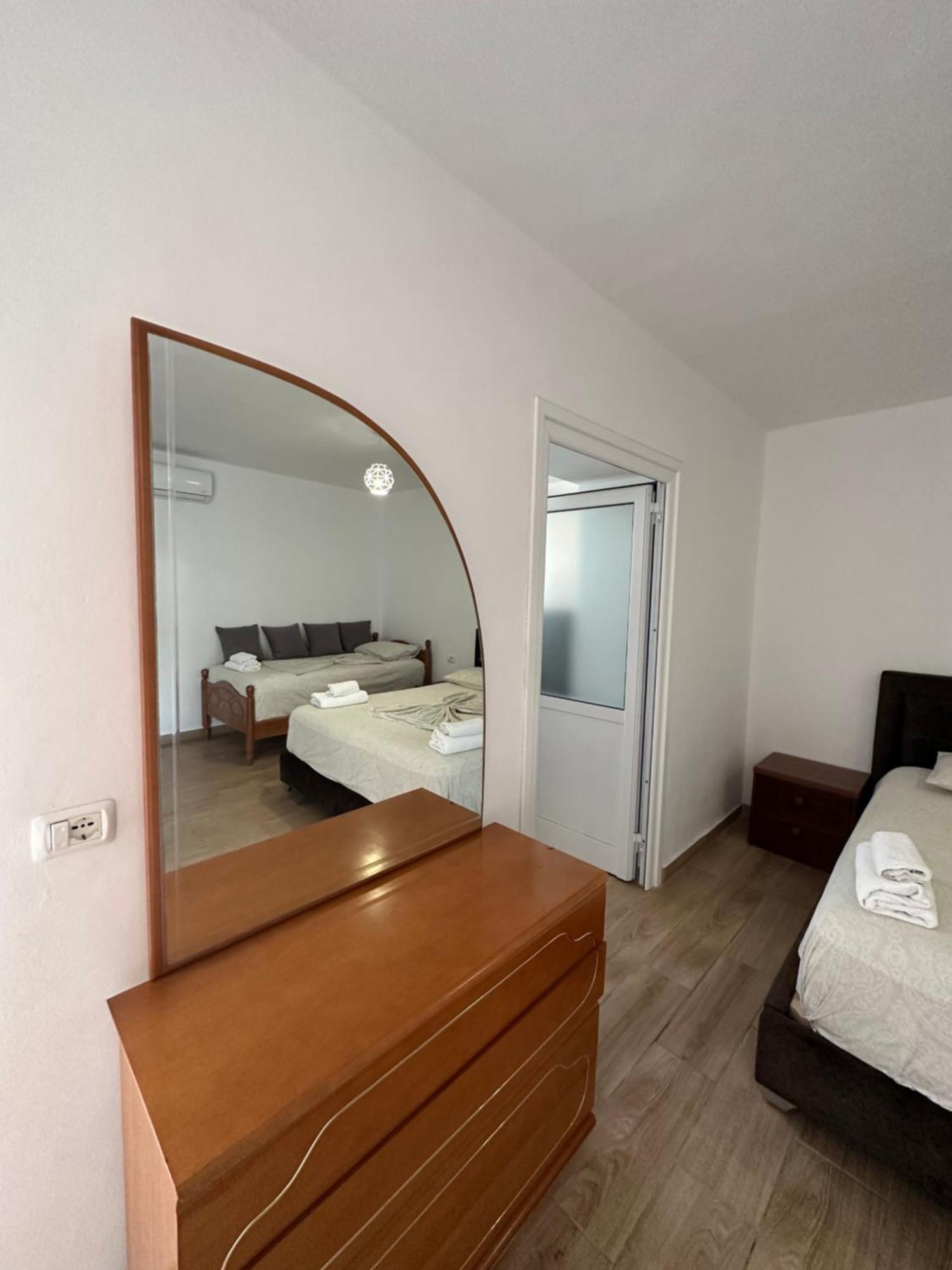 Jona Rooms Himarë Exterior foto