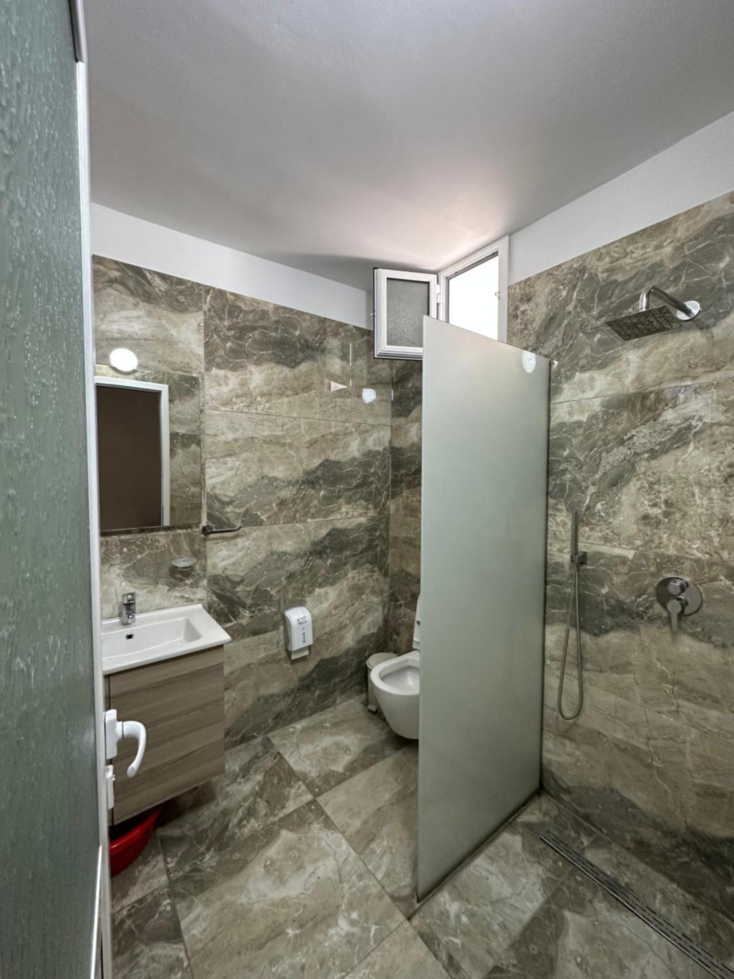 Jona Rooms Himarë Exterior foto